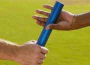 凯恩赛后谦逊发言登热搜，广州队横扫纽约尼克斯引发热议的简单介绍